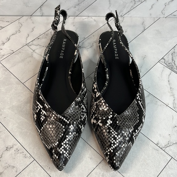 NWT Rampage Womens Blaine Black & White Snakeskin Slingback Flat Shoes Size 9 - Picture 3 of 10